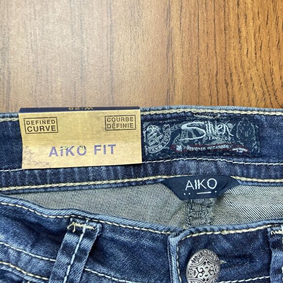 Silver Jeans Womens Sz 29 Blue Aiko Low Rise Capri Dark Wash Denim Pants NWT - Picture 2 of 8
